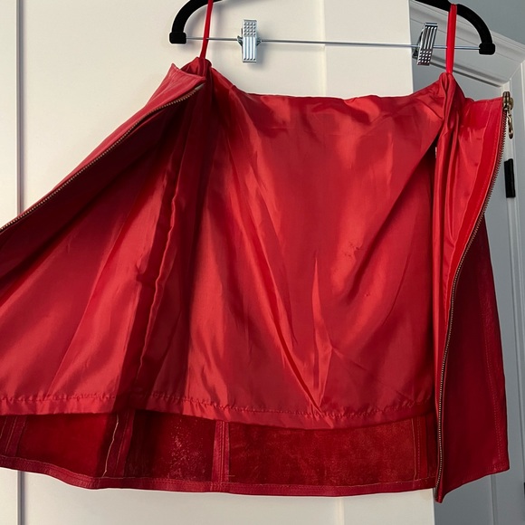 Vintage 80s Leather Jacket and Skirt Set in Cherry Red - Picture 10 of 12